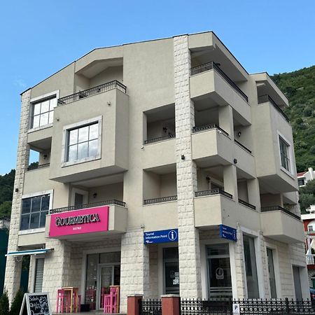 Apartments Boreta Budva Luaran gambar