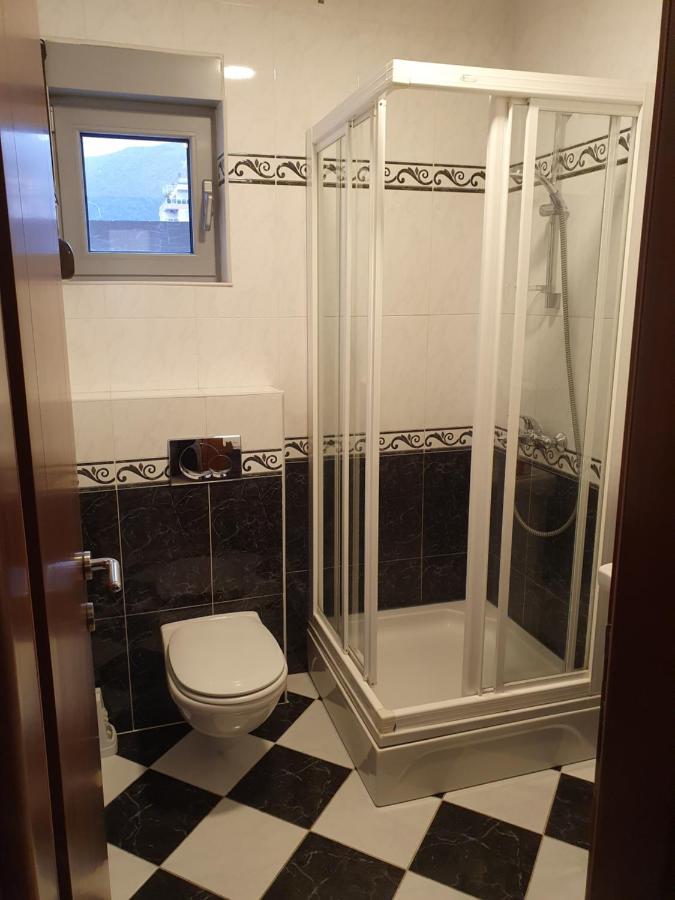Apartments Boreta Budva Luaran gambar