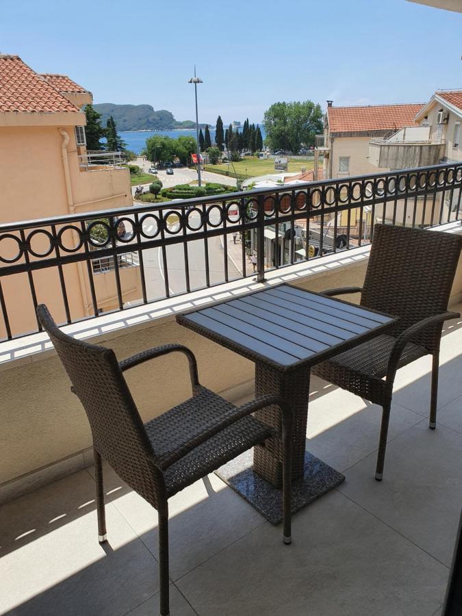 Apartments Boreta Budva Luaran gambar