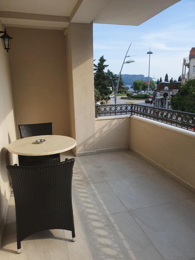 Apartments Boreta Budva Luaran gambar